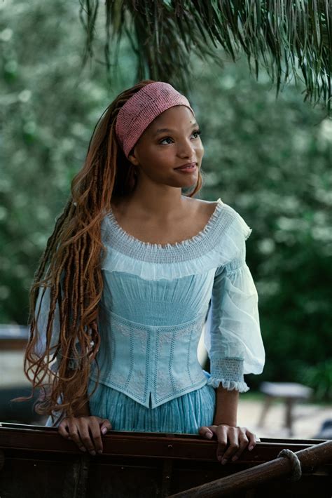 halle bailey little mermaid ariel.